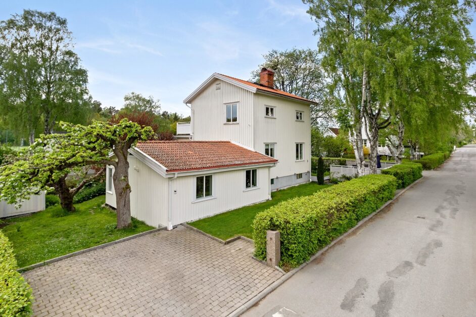 10. Renoverad Fasad 2 planshus Vasterhaninge Nedesta