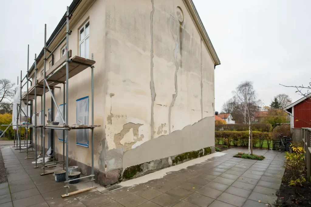 putsa om fasaden tecken p att det r dags materialval och vanliga misstag att undvika